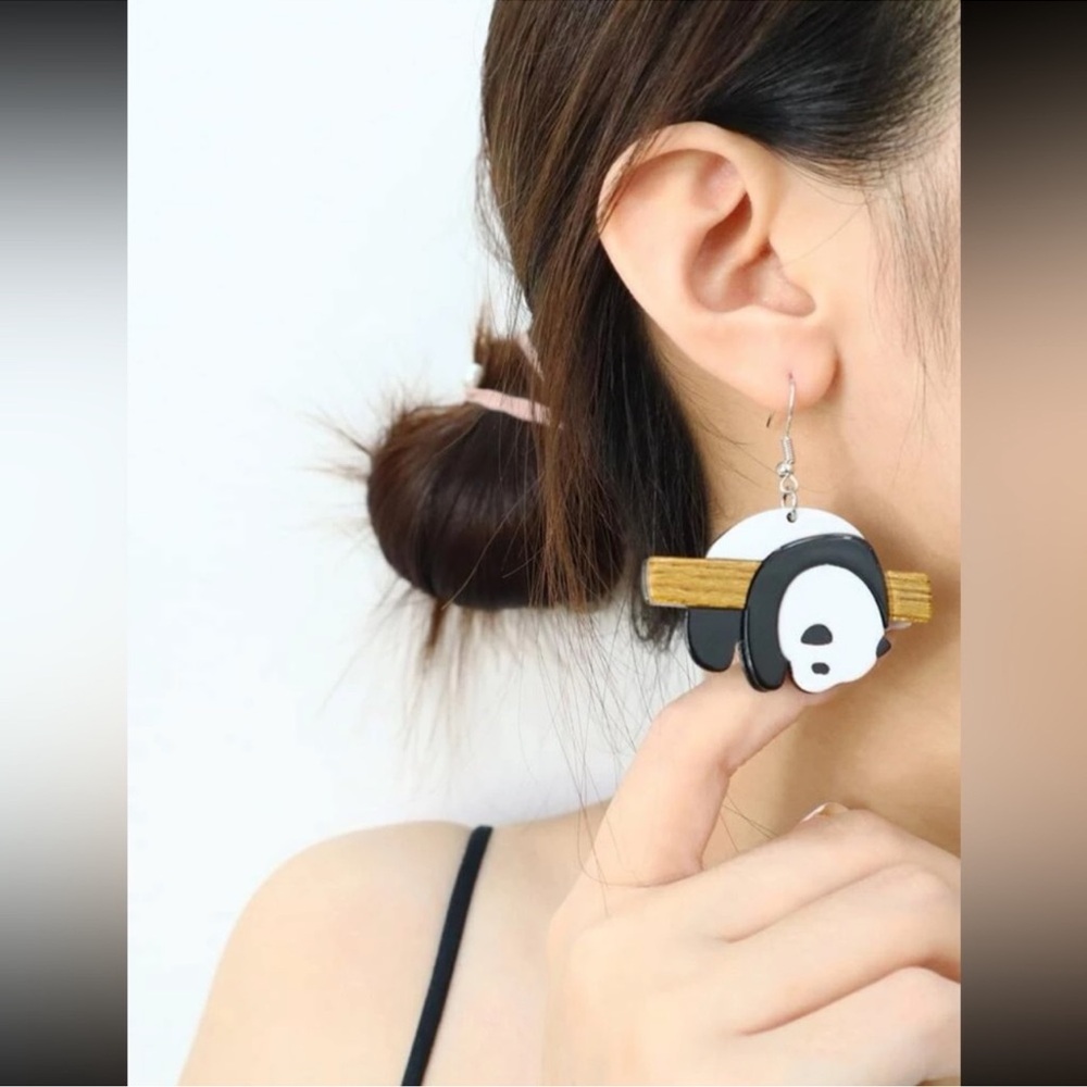 🐼 Adorable Large Panda Bear Drop Earrings 🐼